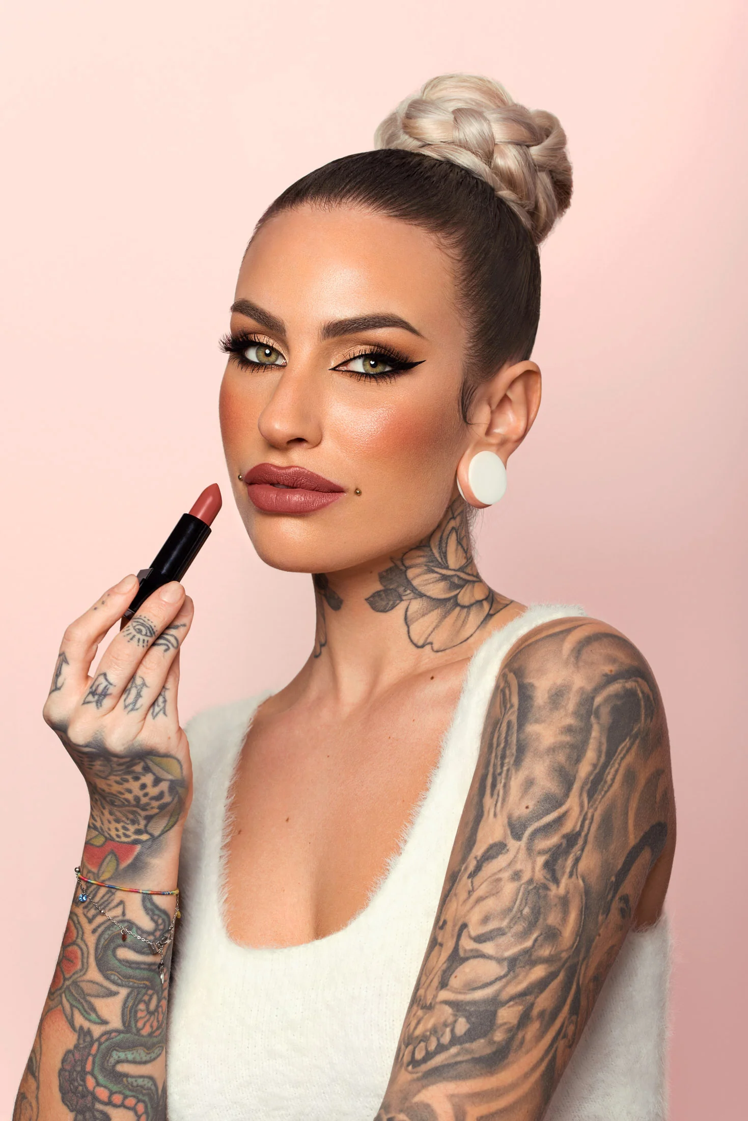 See You - Hot Touch Matte Hydrating Lipstick - Image 3