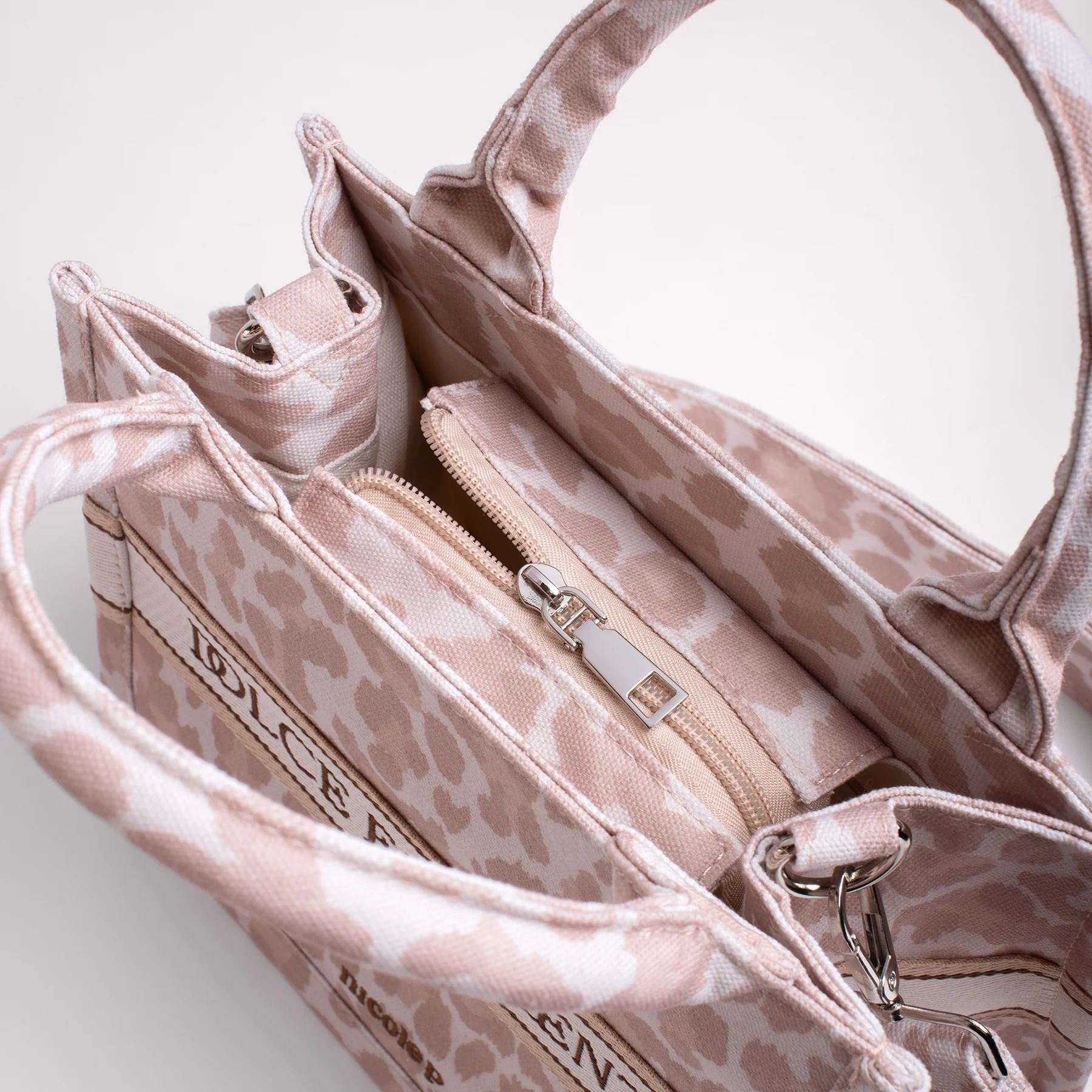 Daily Bag - Leopard SMALL - Image 8