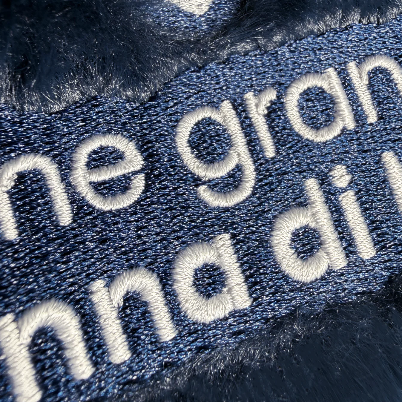 Fluffy Beauty - Blue Navy - Image 4