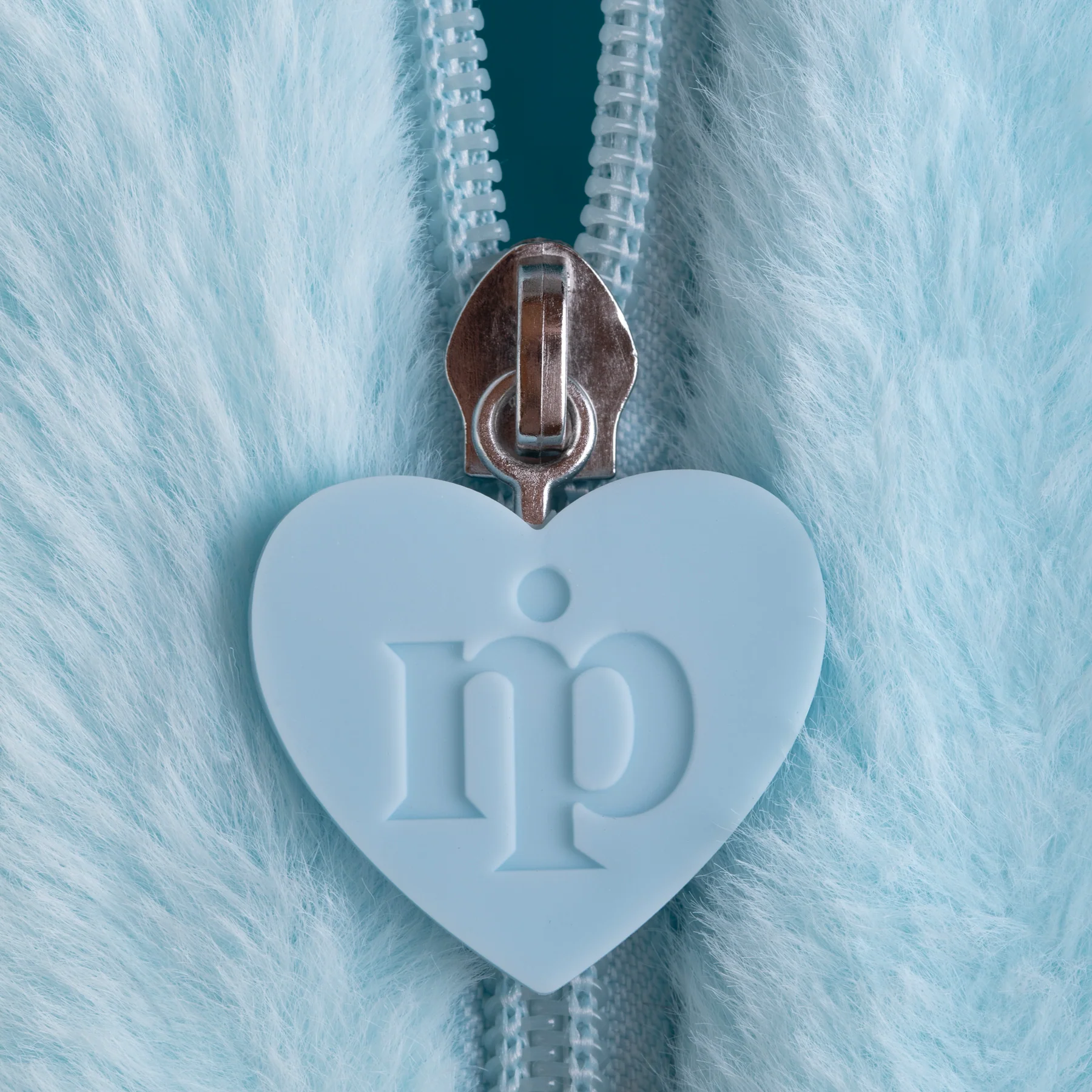Fluffy Beauty - Turquoise - Image 5