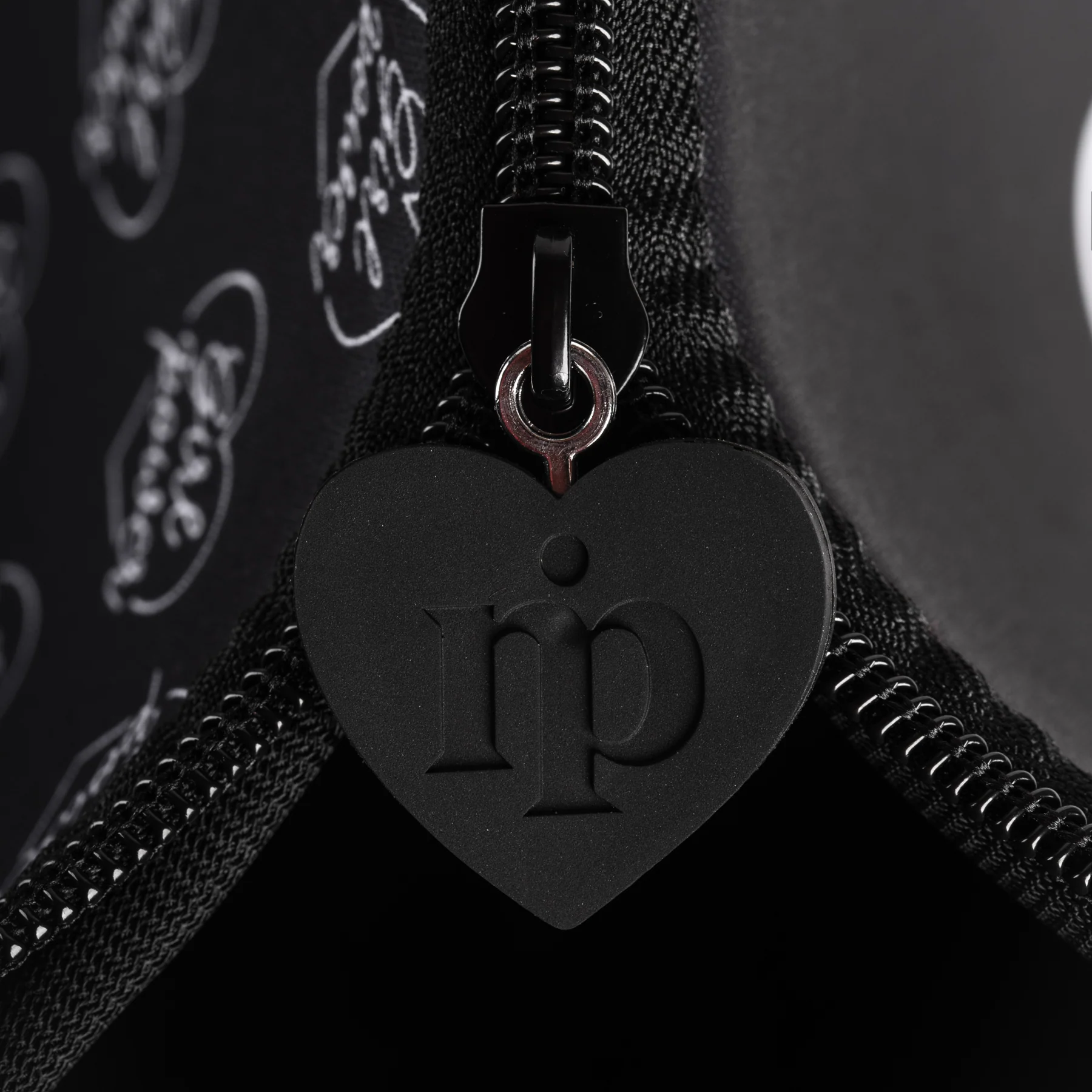 Custodia Laptop - Black Heart - Image 5