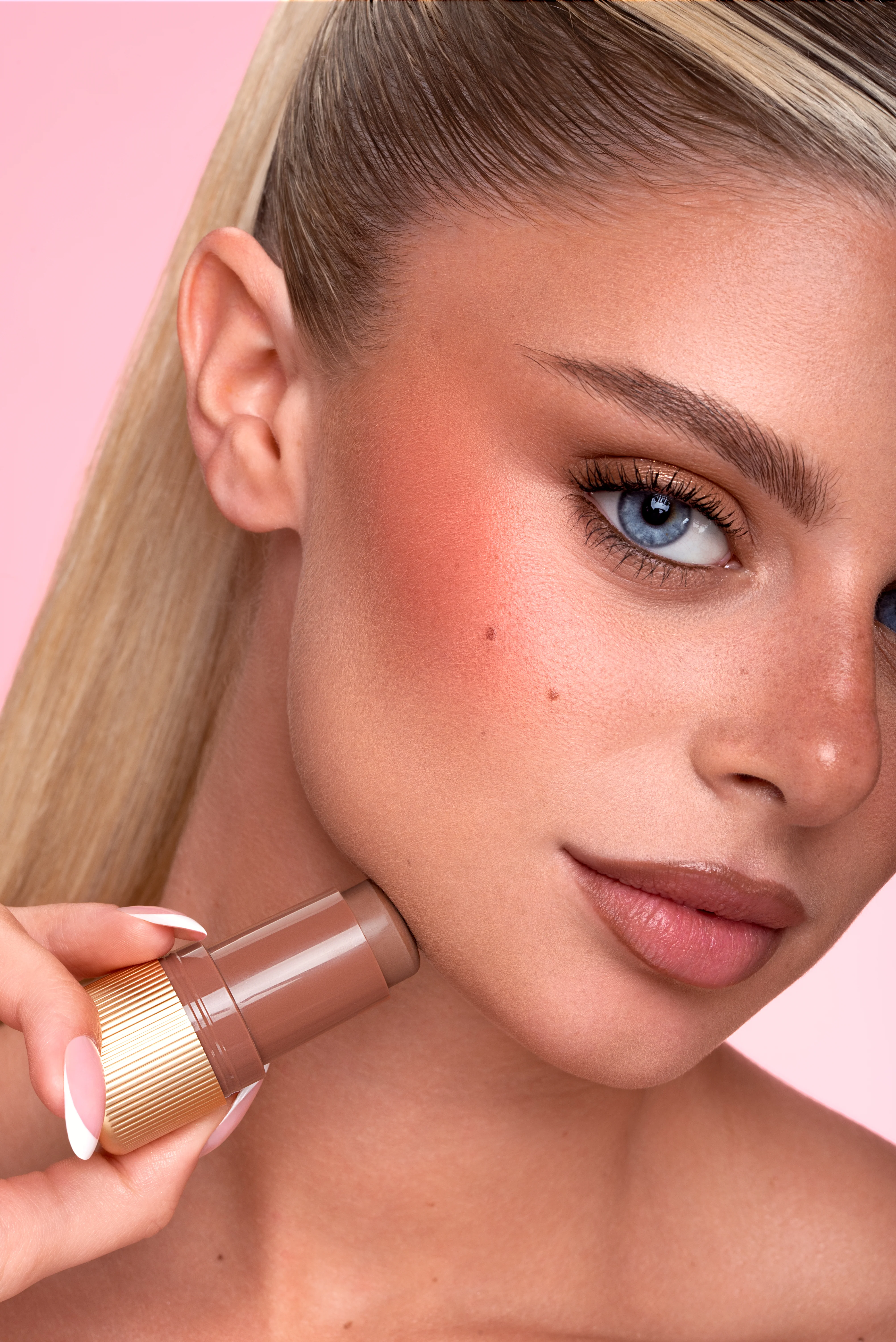 Turn Me On Contour Stick - 02 Sugar Teddy - Image 5