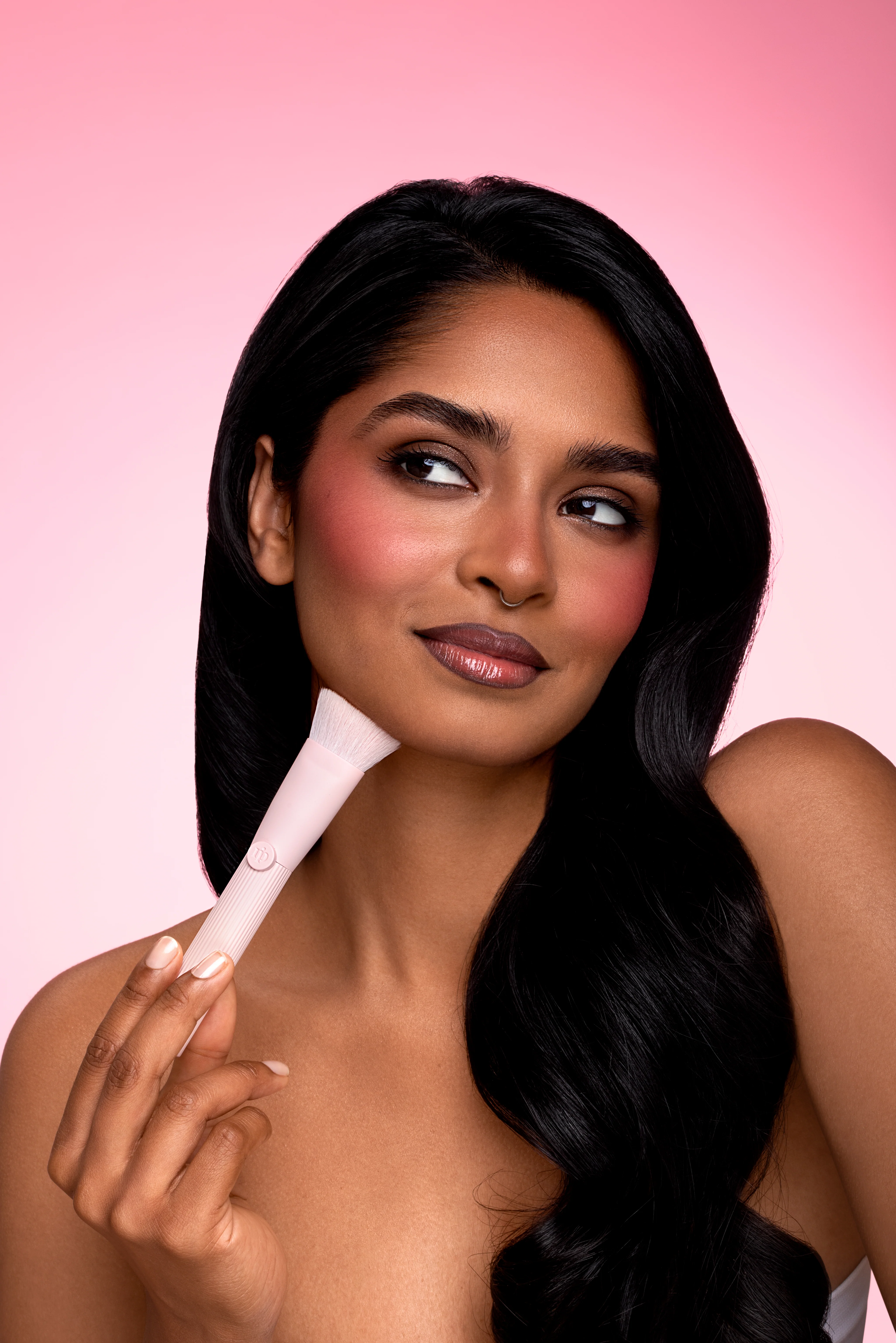 Turn Me On Contour Stick - 04 Hot Chocolate - Image 7